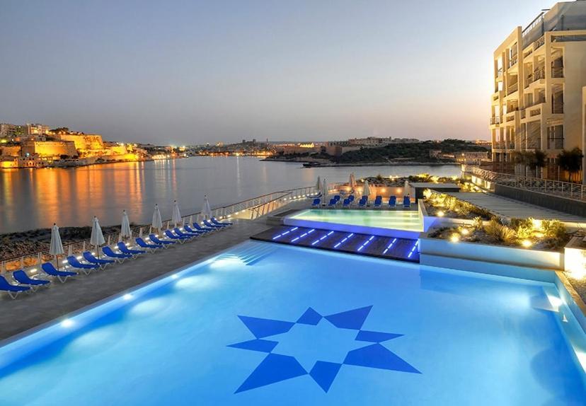 Stylish Apartment In Tigne Point Sliema Ngoại thất bức ảnh